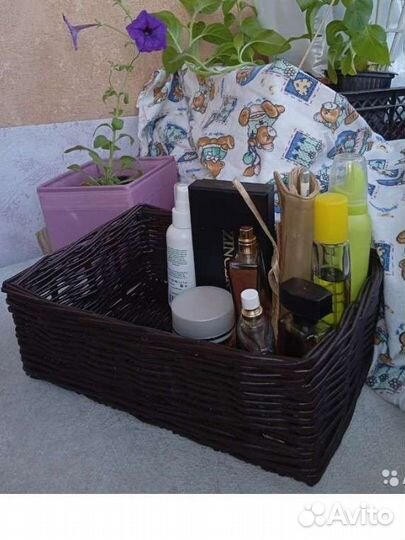 Корзины кувшины козинки подносы