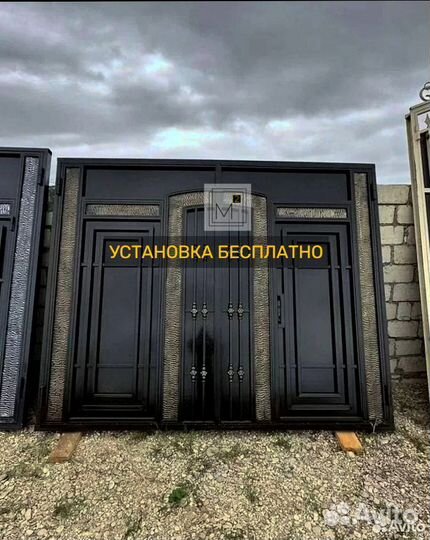 Ворота с элементами ковки