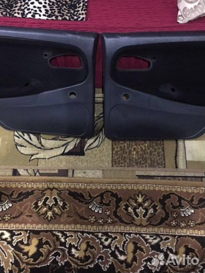 Обшивки задних дверей на ваз2114