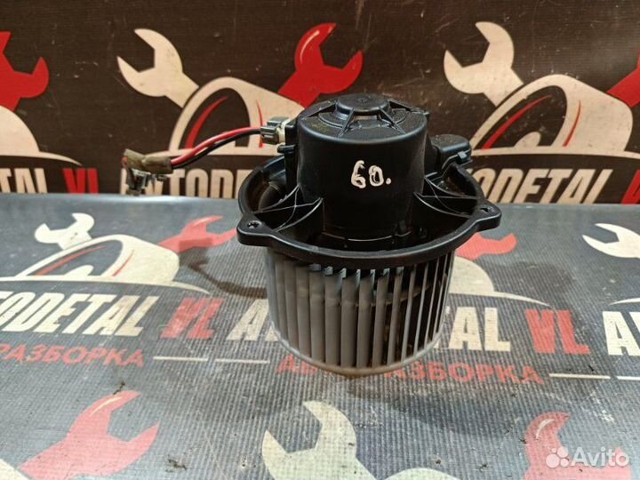 Моторчик отопителя Kia Ceed Ed универсал G4FC 2010