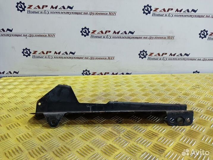 Держатель левый Man Tga
