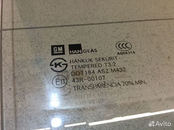 Стекло двери задней правой Шевроле Лачетти