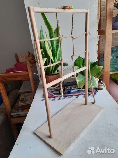 Игровая площадка для попугая