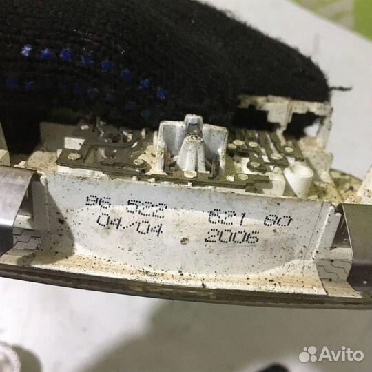 Плафон салонный Пежо 307