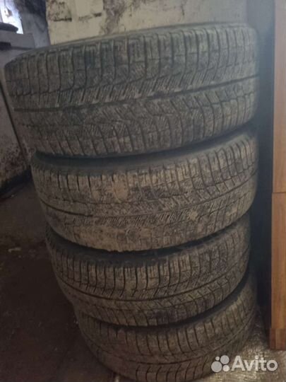 Michelin X-Ice 225/55 R17