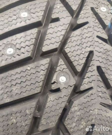 DoubleStar DW01 225/60 R18