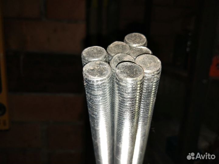 Шпилька резьбовая М16