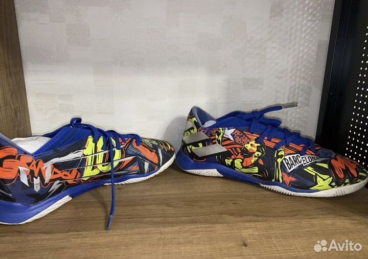 Футбольные бутсы adidas