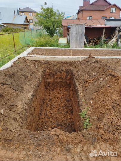 Копка услуги мини-экскаватора