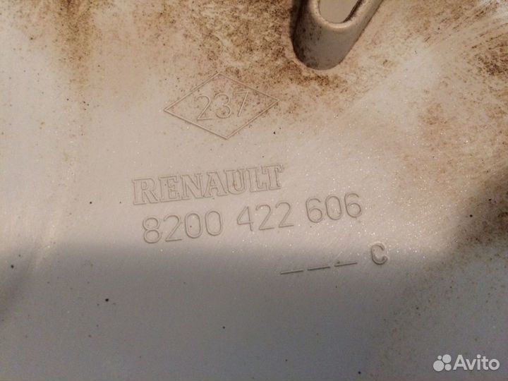 Колпак колеса Renault Laguna ll 8200422606