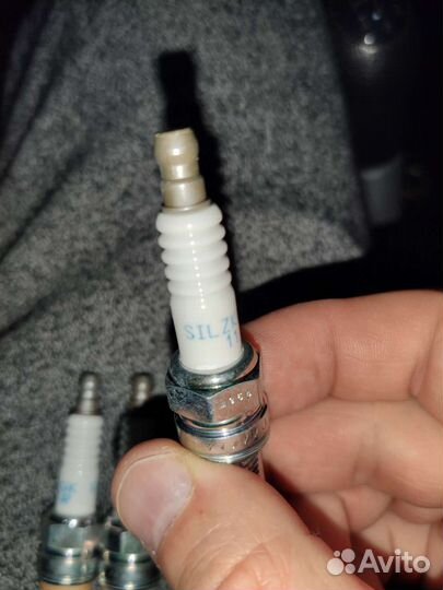 Свечи зажигания иридиевые NGK 9723 silzkr7B11