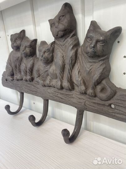 Вешалка настенная 