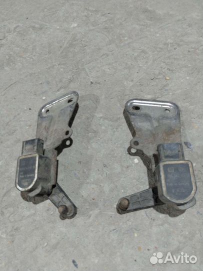 Датчик положения кузова перед зад Mercedes E W212