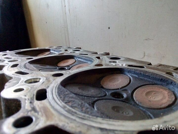 Головка блока цилиндров правая Infiniti Fx S51 3.7