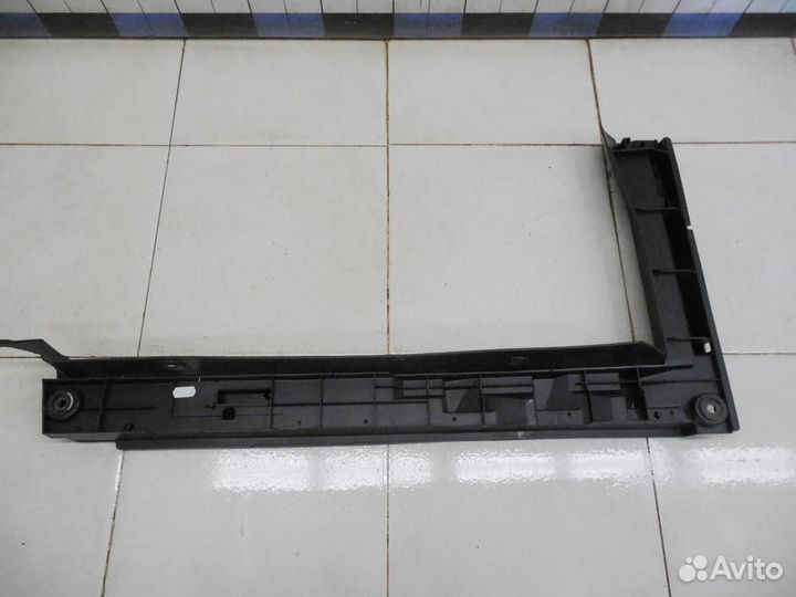 Накладка (кузов внутри) Passat B6 2005-2010