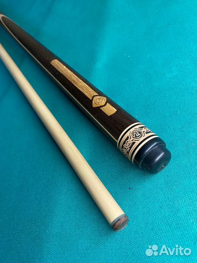 Кий Сергея Чуxнo цветок Венгe