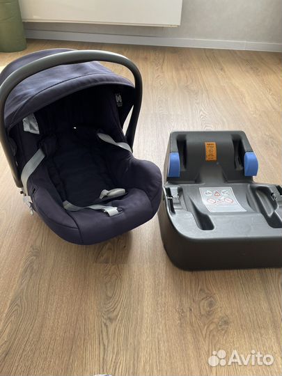 Автолюлька с базой Inglesina