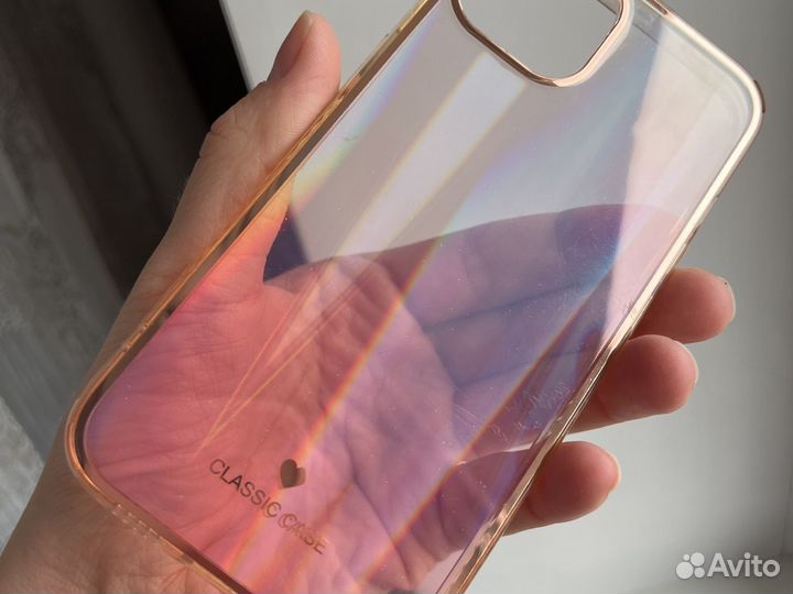 Чехлы для iPhone 13