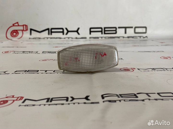 Б/У повторитель поворота (поворотник) правый