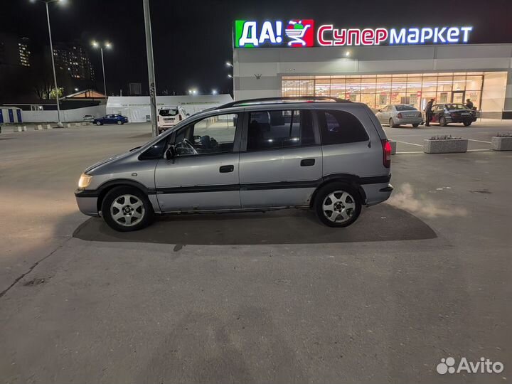 Opel Zafira 1.8 МТ, 2001, 266 666 км