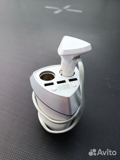 Автомобильное зарядное устройство