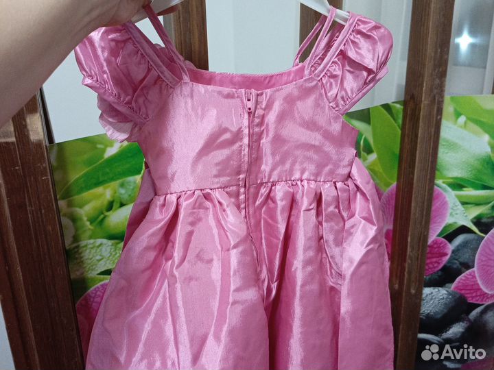 Нарядное платье для девочки