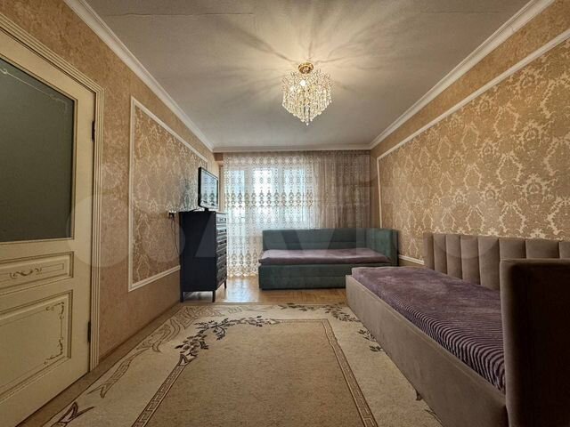 3-к. квартира, 100 м², 2/12 эт.