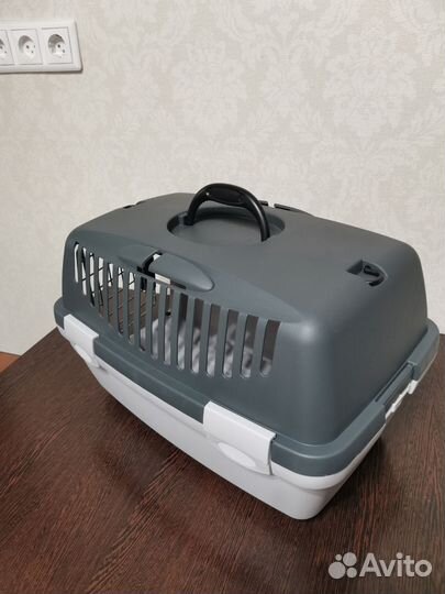 Переноска для животных пластиковая