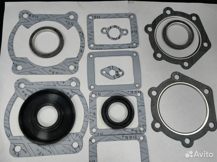 Комплект прокладок с сальниками Yamaha vk 540