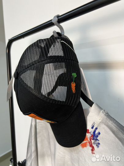 Кепка с Кроликом