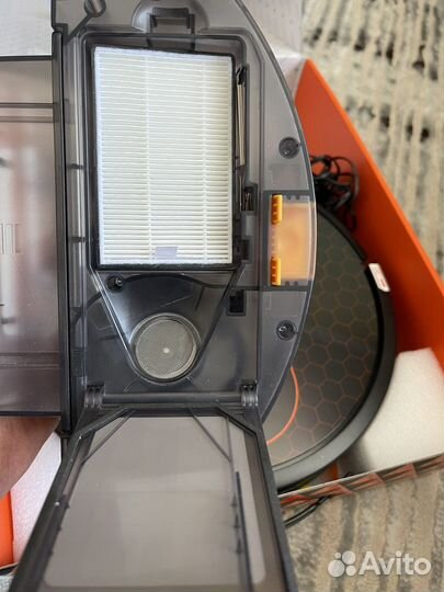 Робот пылесос garlyn SR-600