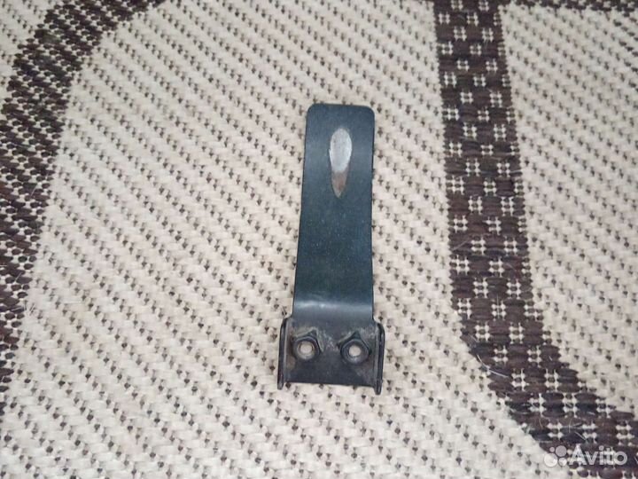 Продам тормоз с двумя болтами