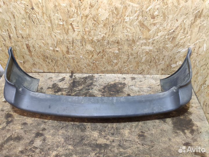 Бампер задний Dodge Caravan 4