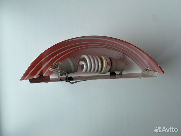 Настенный светильник стеклянный