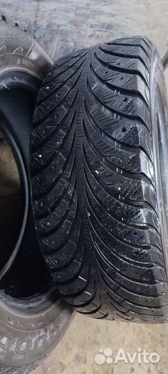 Goodyear UltraGrip Extreme 225/60 R17