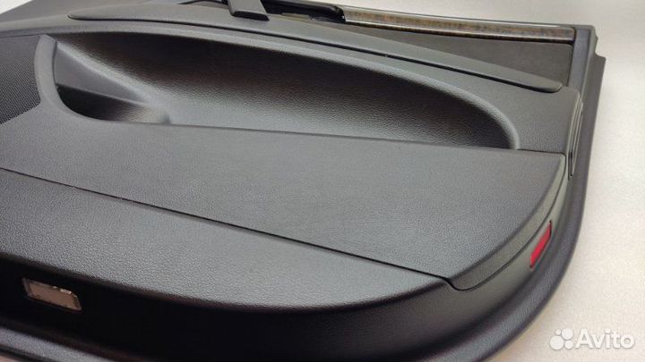 Обшивка двери передняя правая Audi Q7 4L BAR 2008