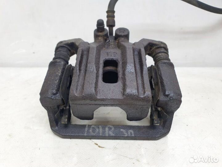 Суппорт задний правый Nissan Pathfinder R51 4.0