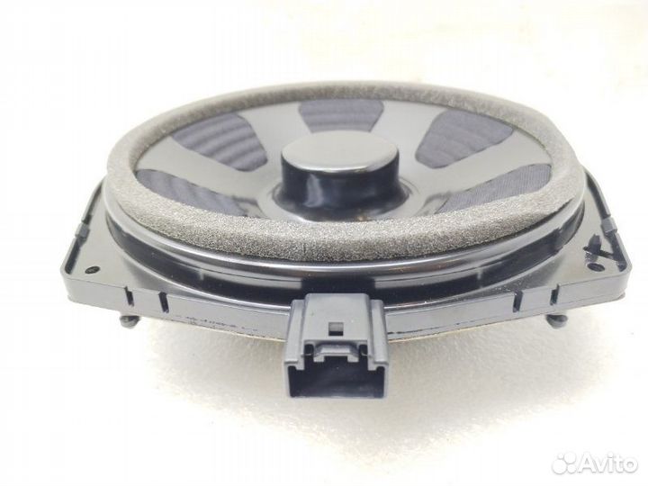Динамик передний правый Land Rover Discovery 5