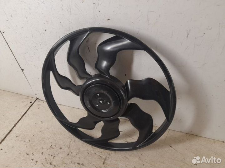 Вентилятор радиатора передний Hyundai Tucson 3