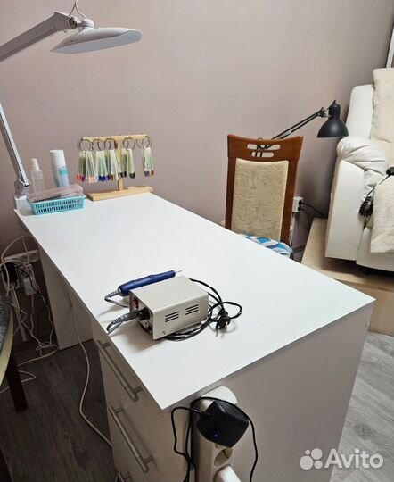 Маникюр/педикюр/наращивание ногтей