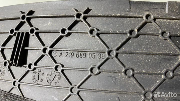 Накладка панели приборов Mercedes Benz W219