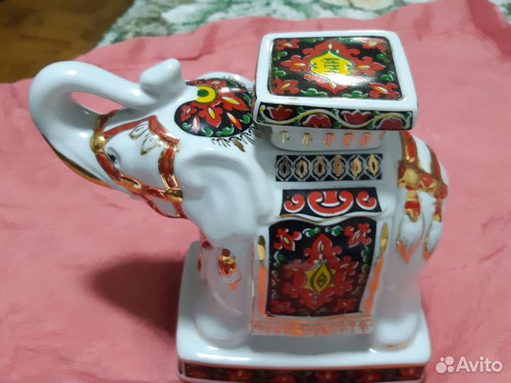 Слон коллекционный