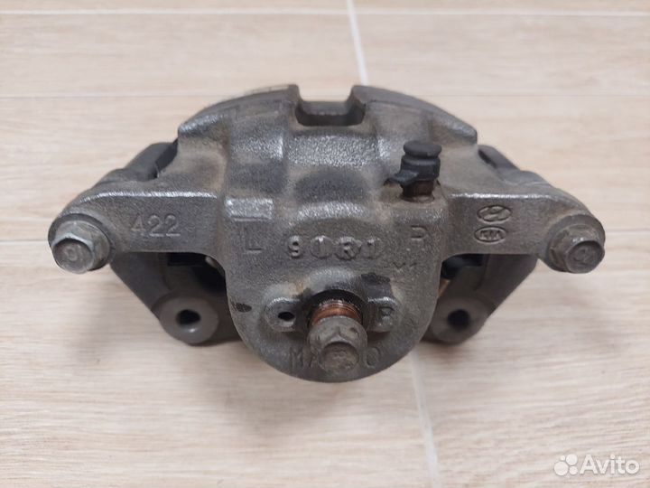 KIA Soul 3 суппорта передние с дисками 20 год