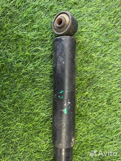 Амортизатор задний левый Suzuki Escudo/Grand