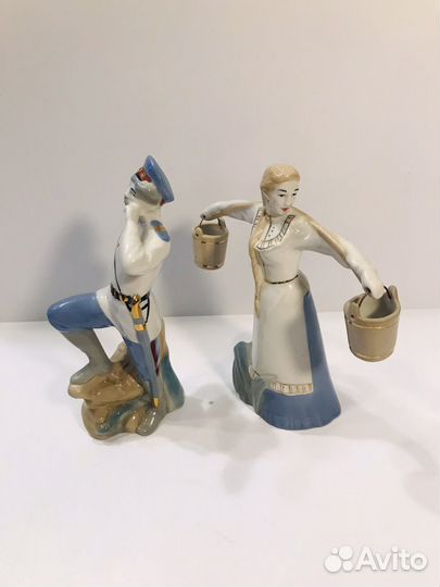 Фарфоровые статуэтки казак и казачка Кисловодск
