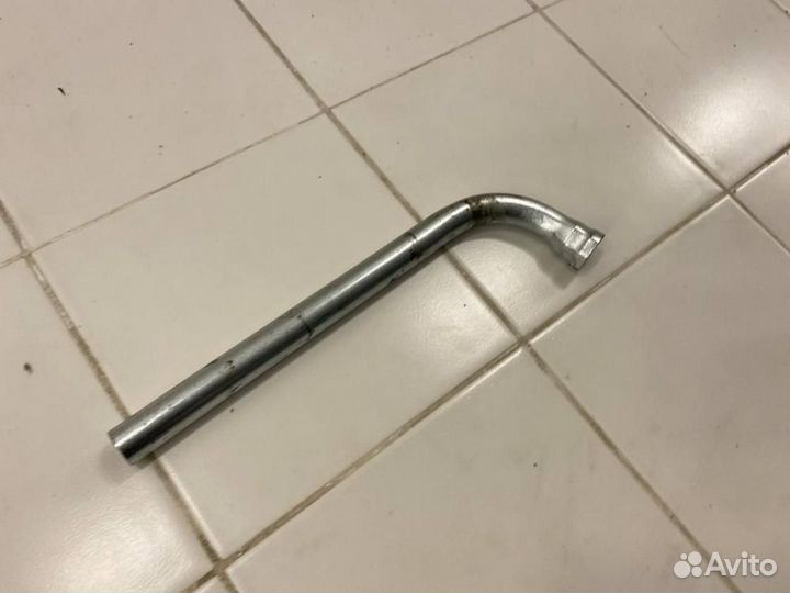 Ключ балонный Volkswagen Passat B7 (2010—2015)