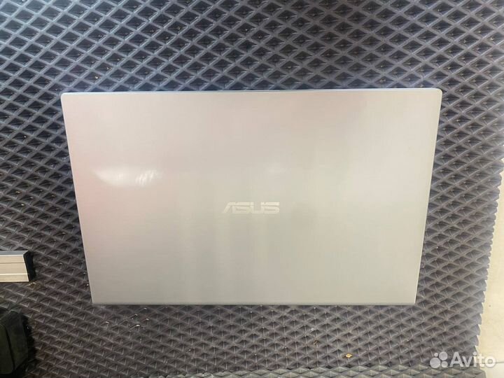 Ноутбук Asus F515J