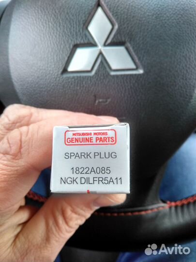 Свечи иридиевые NGK dilfr5a11 (93759; 1822A085)