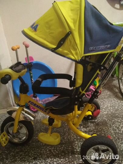 Детский трехколесный велосипед бу