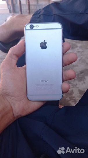 Телефон iPhone 6